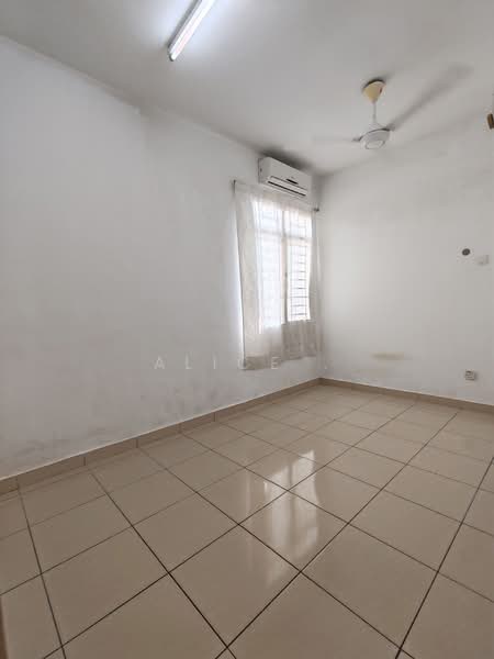 Condominium for Sale at Pearl Avenue - Alice . - Interior - PropertyGuru.com.my