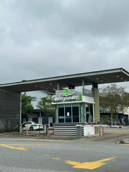 2-storey Terraced House for Sale in Taman Damansara Aliff (Tampoi) - Agnes . - Exterior - PropertyGuru.com.my