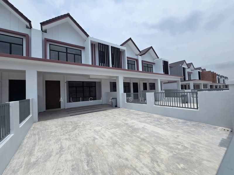 Rumah Teres 2 Tingkat untuk Disewa di Ulu Tiram (Johor) - Alicia Shum - Exterior - PropertyGuru.com.my