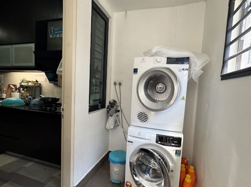 2-storey Terraced House for Sale in Bandar Kinrara Seksyen 8 (Bandar Kinrara) - Jocelyn Soo - Kitchen - PropertyGuru.com.my