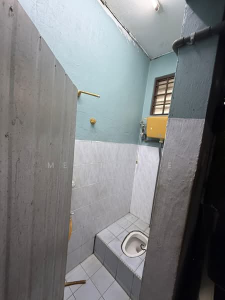 2-storey Terraced House for Sale in Bandar Putra (Kulai) - Melinda Ee - Bathroom - PropertyGuru.com.my