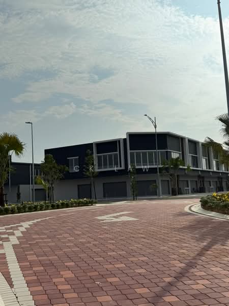 Shop / Office for Rent in Bandar Serenia (Dengkil) - CK Law - Exterior - PropertyGuru.com.my