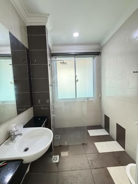 Cluster House for Sale in Ulu Tiram (Johor) - Eric Lee - Bathroom - PropertyGuru.com.my