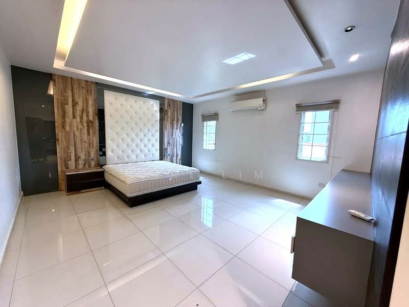 Bungalow for Sale in Taman Kebun Teh (Johor Bahru) - Karl Lim - Bedroom - PropertyGuru.com.my