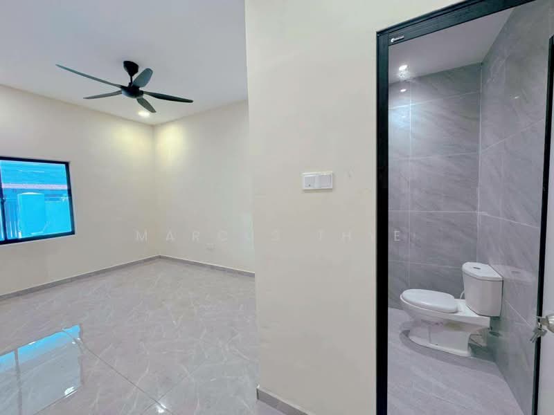 Rumah Teres 1 Tingkat untuk Dijual di Taman Dato Syed Mohamad Idrus (Gelang Patah) - Marcus Thye - Interior - PropertyGuru.com.my
