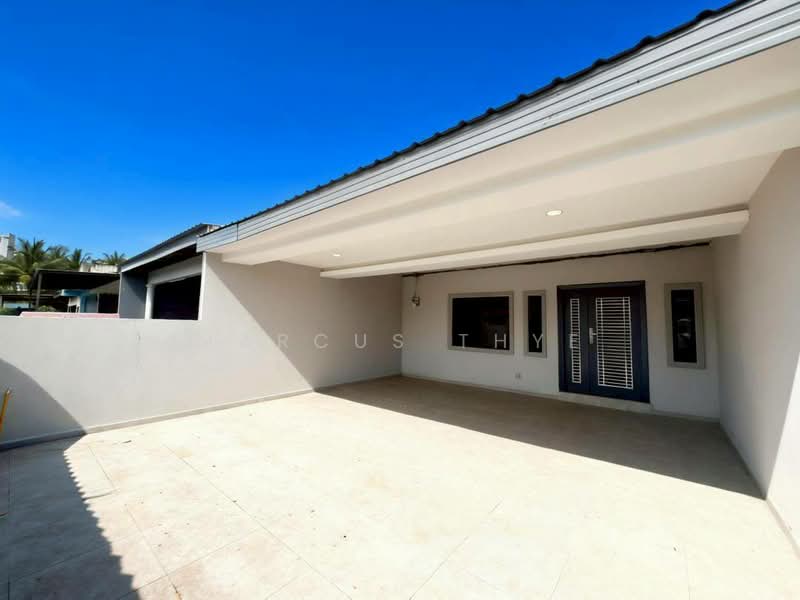 Rumah Teres 1 Tingkat untuk Dijual di Taman Dato Syed Mohamad Idrus (Gelang Patah) - Marcus Thye - Exterior - PropertyGuru.com.my