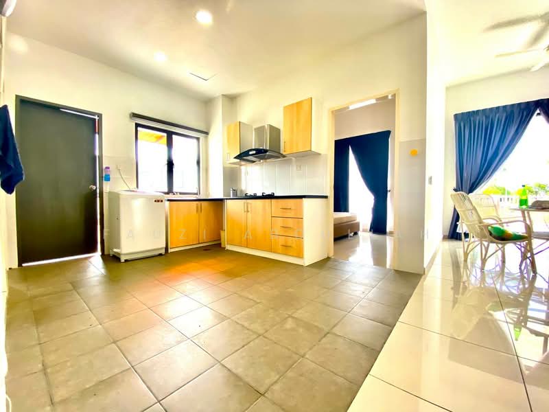 Semi-Detached House for Sale in Setia Ecohill (Semenyih) - Fauzi Abdullah - Kitchen - PropertyGuru.com.my