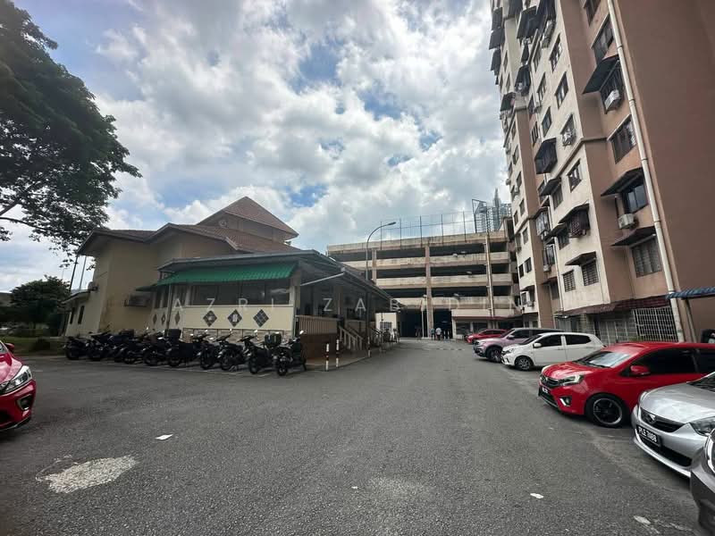 Flat for Sale at Pangsapuri Berembang Indah - Azri Zabidin - Exterior - PropertyGuru.com.my