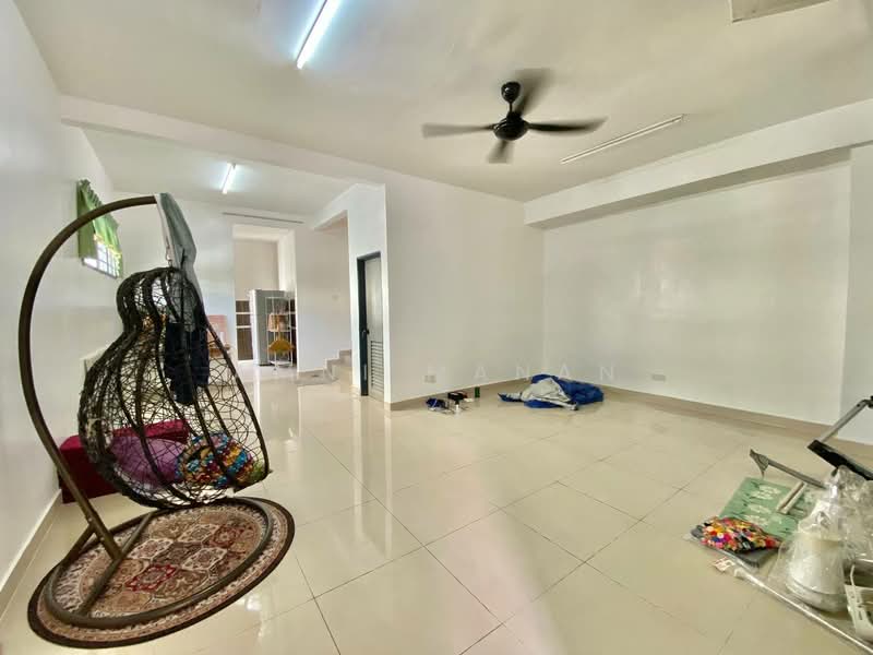 2-storey Terraced House for Sale in Ampang (Selangor) - Amni Manan - Living Room - PropertyGuru.com.my