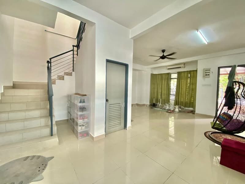 2-storey Terraced House for Sale in Ampang (Selangor) - Amni Manan - Living Room - PropertyGuru.com.my