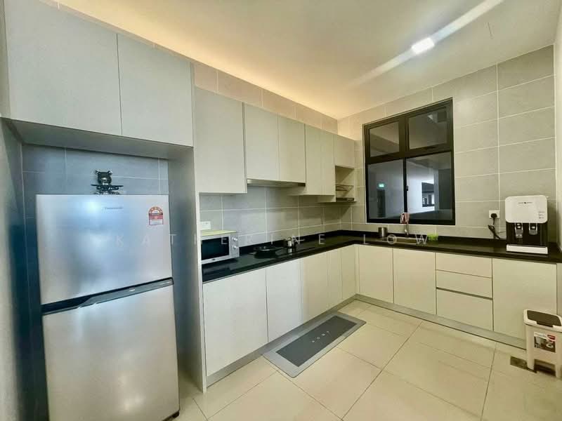 Service Residence for Sale at Twin Tower Residence - Katherine Low - PropertyGuru.com.my
