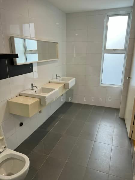 Kondominium untuk Disewa di Arte Condominium - Volster Leng - Bathroom - PropertyGuru.com.my