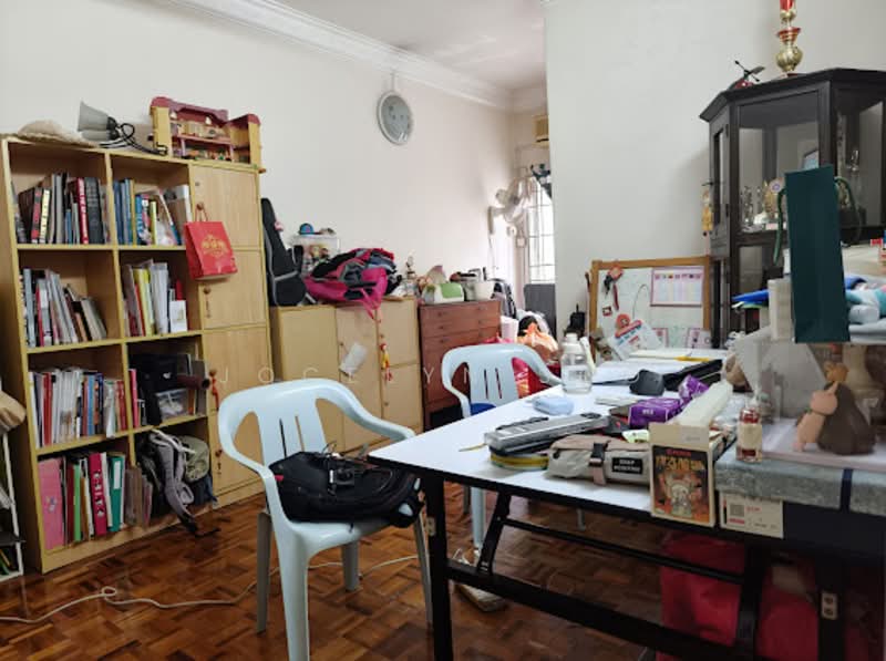 3-storey Terraced House for Sale in Batu 9 (Cheras) - Jocelyn Soo - Living Room - PropertyGuru.com.my