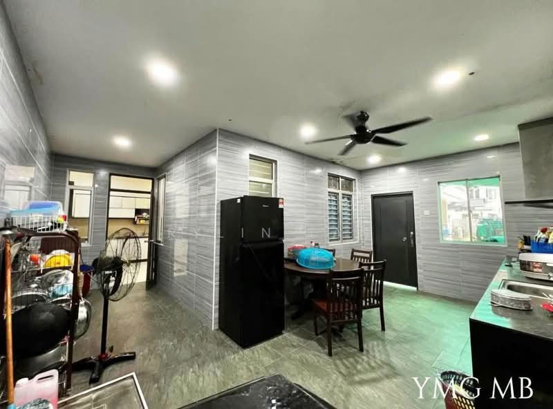 Semi-Detached House for Sale in Aman Perdana (Kapar) - Rylin Tan - Kitchen - PropertyGuru.com.my