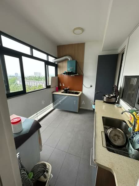 Condominium for Rent at The Breezeway - Rex Tan - Kitchen - PropertyGuru.com.my