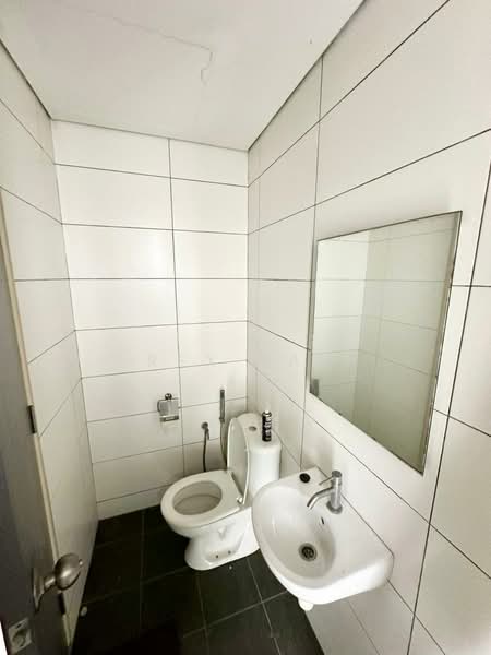 Condominium for Rent at The Breezeway - Rex Tan - Bathroom - PropertyGuru.com.my