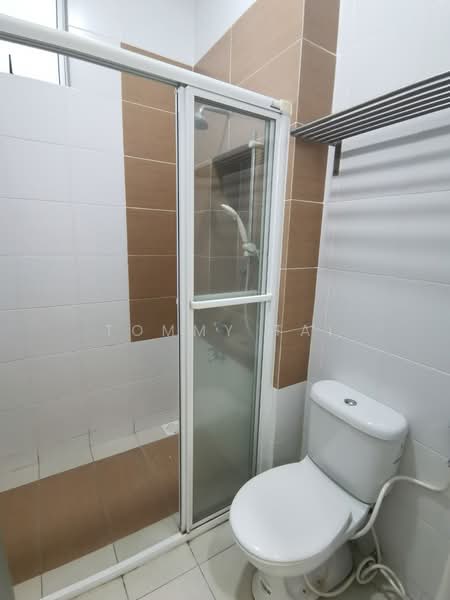 Kondominium untuk Disewa di The Seed Taman Sutera Utama - Tommy Tai - Bathroom - PropertyGuru.com.my
