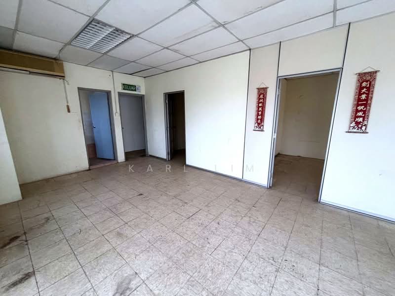 Semi-D Factory for Sale in Taman Perindustrian Cemerlang (Ulu Tiram) - Karl Lim - Interior - PropertyGuru.com.my