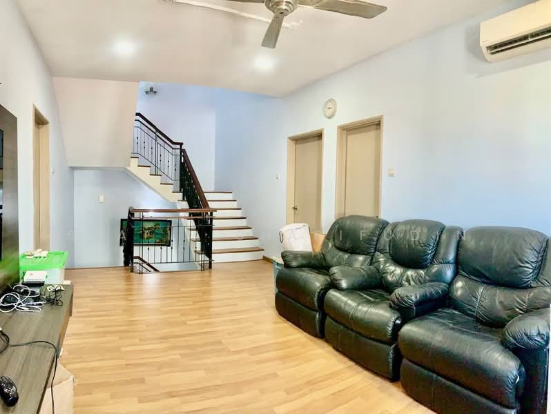Semi-Detached House for Sale in Taman TTDI Jaya (Shah Alam) - Syafiq Sharifudin - Living Room - PropertyGuru.com.my