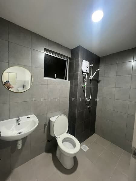 Kondominium untuk Disewa di Residensi Sateria - Eric Siew - Bathroom - PropertyGuru.com.my