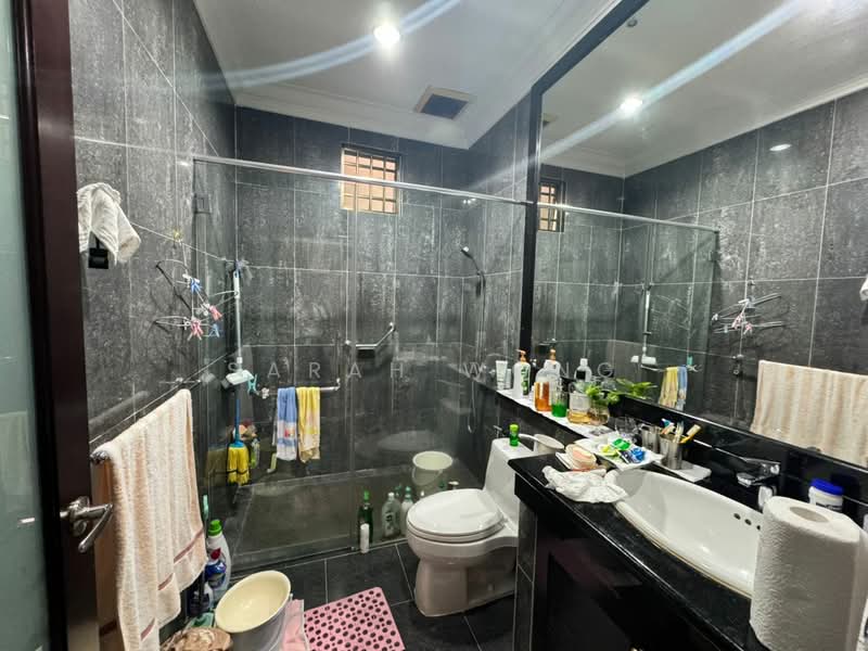 Semi-Detached House for Sale in Sri Petaling (Kuala Lumpur) - Sarah Wong - Bathroom - PropertyGuru.com.my