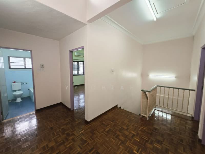 2-storey Terraced House for Rent in Taman Rasi (Menglembu) - YY Cheah - Bathroom - PropertyGuru.com.my