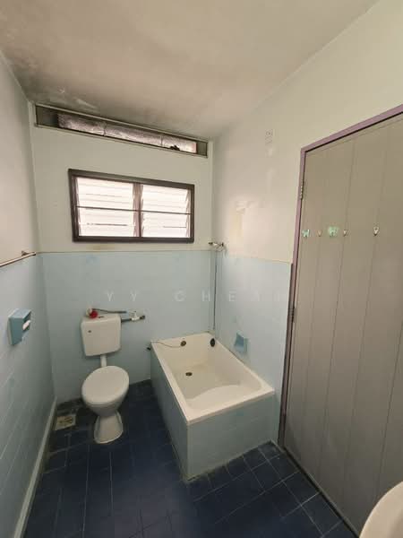 2-storey Terraced House for Rent in Taman Rasi (Menglembu) - YY Cheah - Bathroom - PropertyGuru.com.my