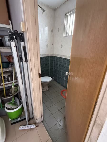 2-storey Terraced House for Sale in SS2 (Petaling Jaya) - David Lim - Bathroom - PropertyGuru.com.my