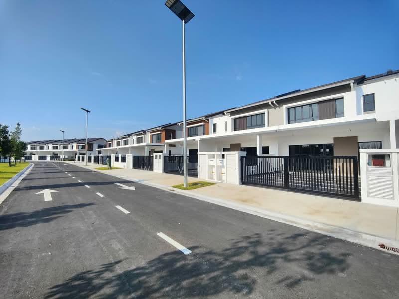 2-storey Terraced House for Rent in Iskandar Puteri (Nusajaya) (Johor) - Liew Vun Hau - Exterior - PropertyGuru.com.my