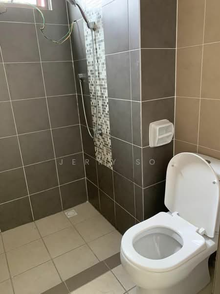 Kondominium untuk Dijual di Tree Sparina - Jerry So - Bathroom - PropertyGuru.com.my