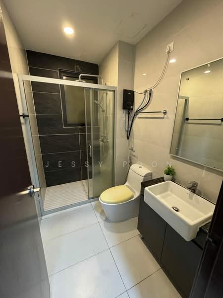 Kondominium untuk Disewa di Bay Point @ Country Garden Danga Bay - Jessy Poon - Bathroom - PropertyGuru.com.my