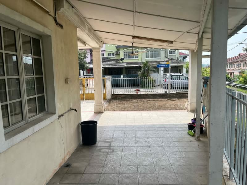 Semi-Detached House for Sale in Sungai Buloh (Selangor) - Michelle Tan - Exterior - PropertyGuru.com.my