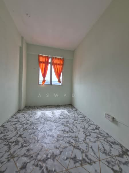 Apartment for Sale at Pangsapuri Indah Taman Air Tawar Indah C - Aswad . - Interior - PropertyGuru.com.my