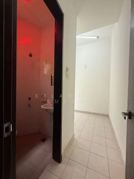 Terraced House for Sale in Alam Impian (Shah Alam) - Salawati Busro - Bathroom - PropertyGuru.com.my