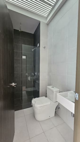 Terraced House for Sale in Batu 9 (Cheras) - Angel Yeoh - Bathroom - PropertyGuru.com.my