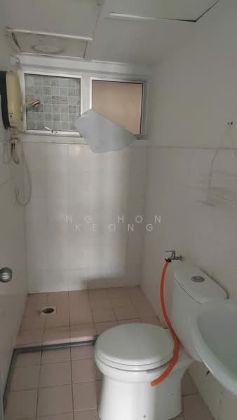 Pangsapuri untuk Dijual di Vista Prima - Ng Hon Keong - Bathroom - PropertyGuru.com.my