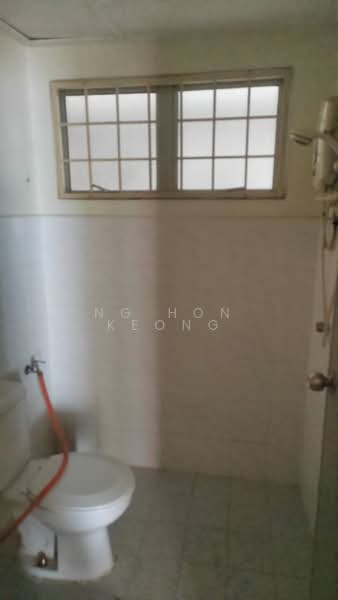 Pangsapuri untuk Dijual di Vista Prima - Ng Hon Keong - Bathroom - PropertyGuru.com.my