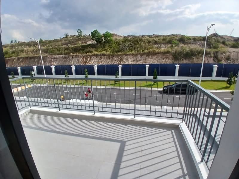 2-storey Terraced House for Sale in Iskandar Puteri (Nusajaya) (Johor) - Kayelle Tjhai - Balcony - PropertyGuru.com.my
