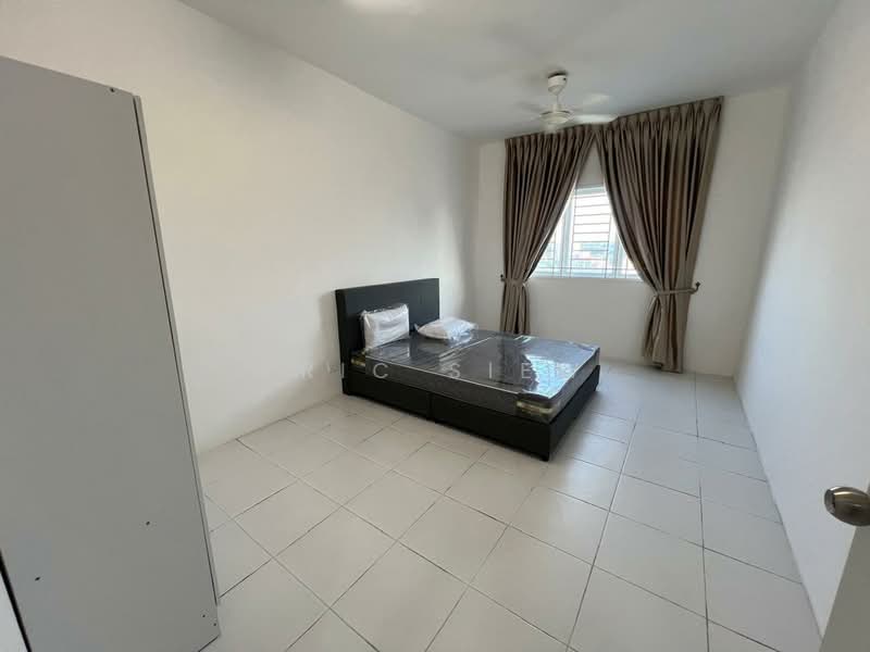 Condominium for Rent at Residensi Sateria - Eric Siew - Bedroom - PropertyGuru.com.my