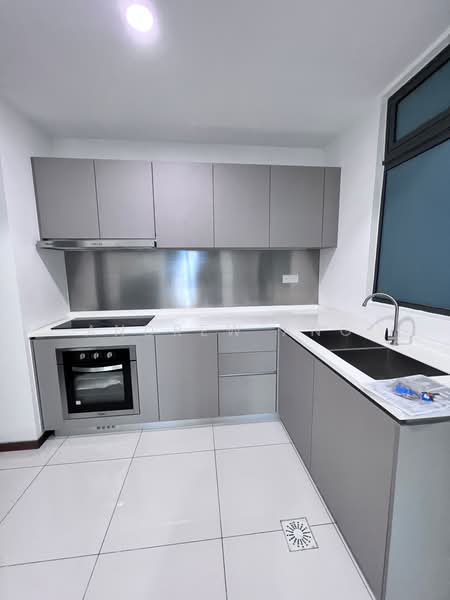 Service Residence for Rent at Crescent Bay Suites (Teluk Bayu) - Andrew Ang - Kitchen - PropertyGuru.com.my