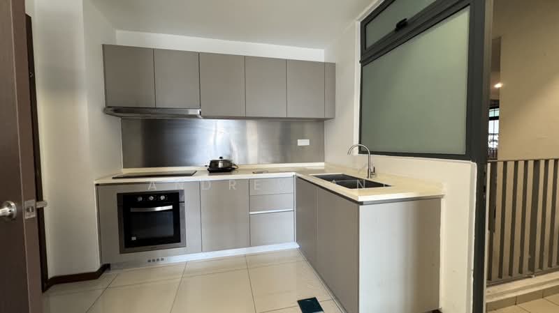 Service Residence for Rent at Crescent Bay Suites (Teluk Bayu) - Andrew Ang - Kitchen - PropertyGuru.com.my