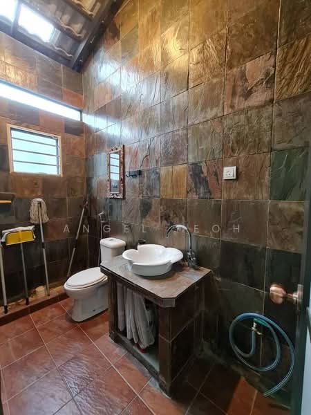 2-storey Terraced House for Sale in Alam Damai (Cheras) - Angel Yeoh - Bathroom - PropertyGuru.com.my