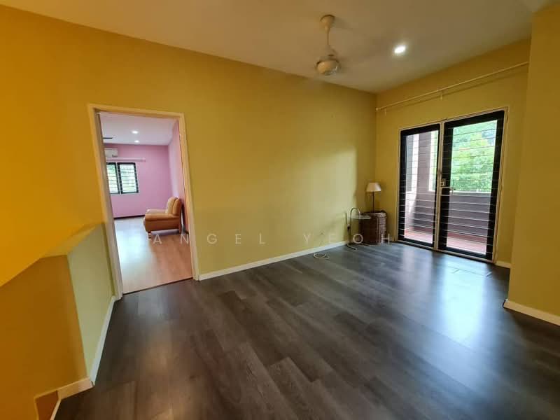 2-storey Terraced House for Sale in Alam Damai (Cheras) - Angel Yeoh - Living Room - PropertyGuru.com.my