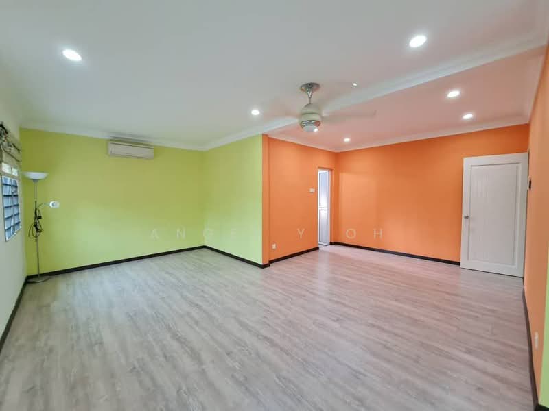 2-storey Terraced House for Sale in Alam Damai (Cheras) - Angel Yeoh - Living Room - PropertyGuru.com.my