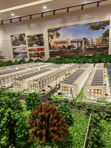 Rumah Bandar untuk Dijual di Dengkil (Selangor) - KIN FOOK GOH - Exterior - PropertyGuru.com.my