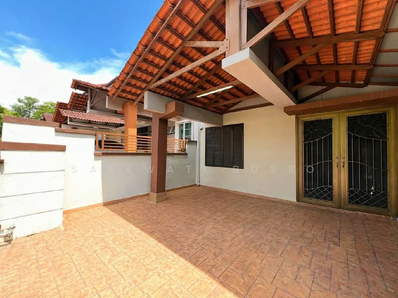 2-storey Terraced House for Sale in Denai Alam (Shah Alam) - Salawati Busro - Exterior - PropertyGuru.com.my