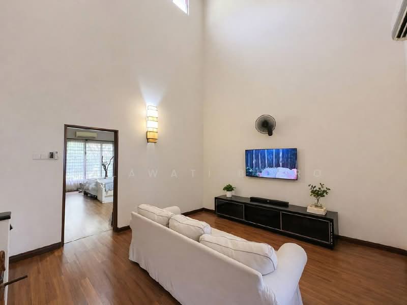 2-storey Terraced House for Sale in Denai Alam (Shah Alam) - Salawati Busro - Living Room - PropertyGuru.com.my
