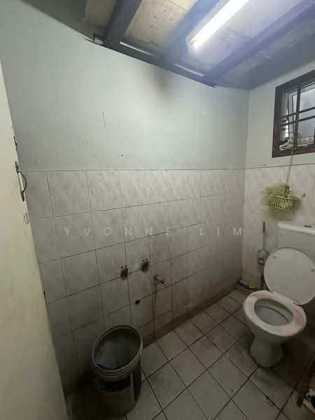 Rumah Flat untuk Dijual di Taman Tan Sri Yaacob - Yvonne Lim - Bathroom - PropertyGuru.com.my