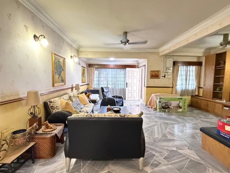 2-storey Terraced House for Sale in Bandar Utama 1 (Bandar Utama) - Calvin Law - Living Room - PropertyGuru.com.my