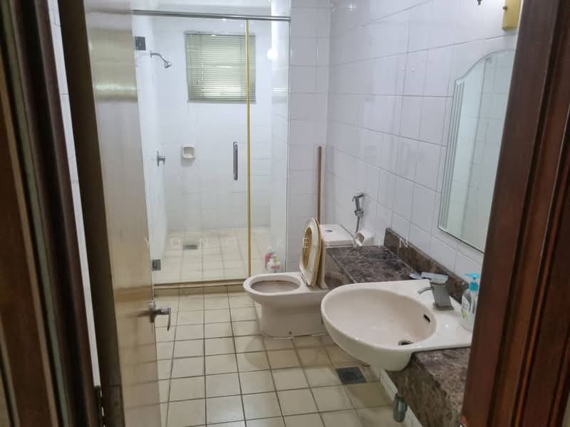 Condominium for Rent at Suasana Sentral Condominiums - Yong Kelvin - Bathroom - PropertyGuru.com.my